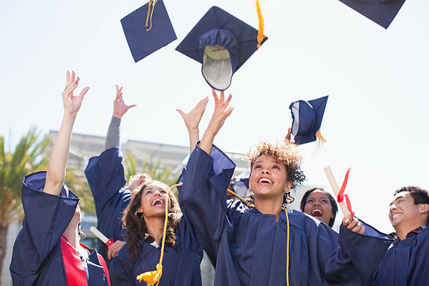 Virtual Graduation: Achieving Real University Excellence Online